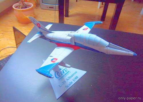Сборная бумажная модель / scale paper model, papercraft Аэро Л-39 «Альбатрос» / Aero L-39 Albatros 