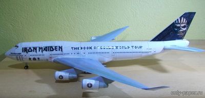 Модель самолета Boeing 747-400 Ed Force One из бумаги/картона
